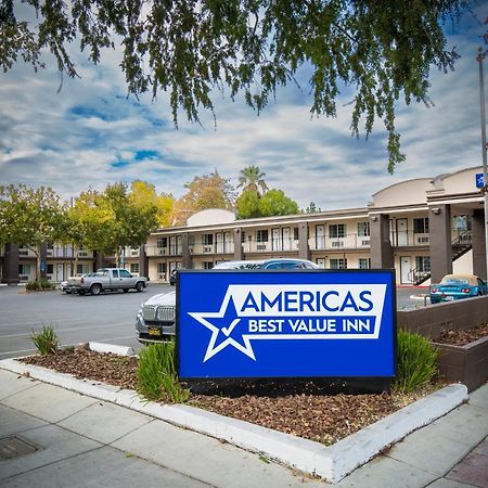Americas Best Value Inn - Chico Exteriér fotografie