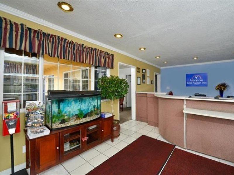 Americas Best Value Inn - Chico Exteriér fotografie