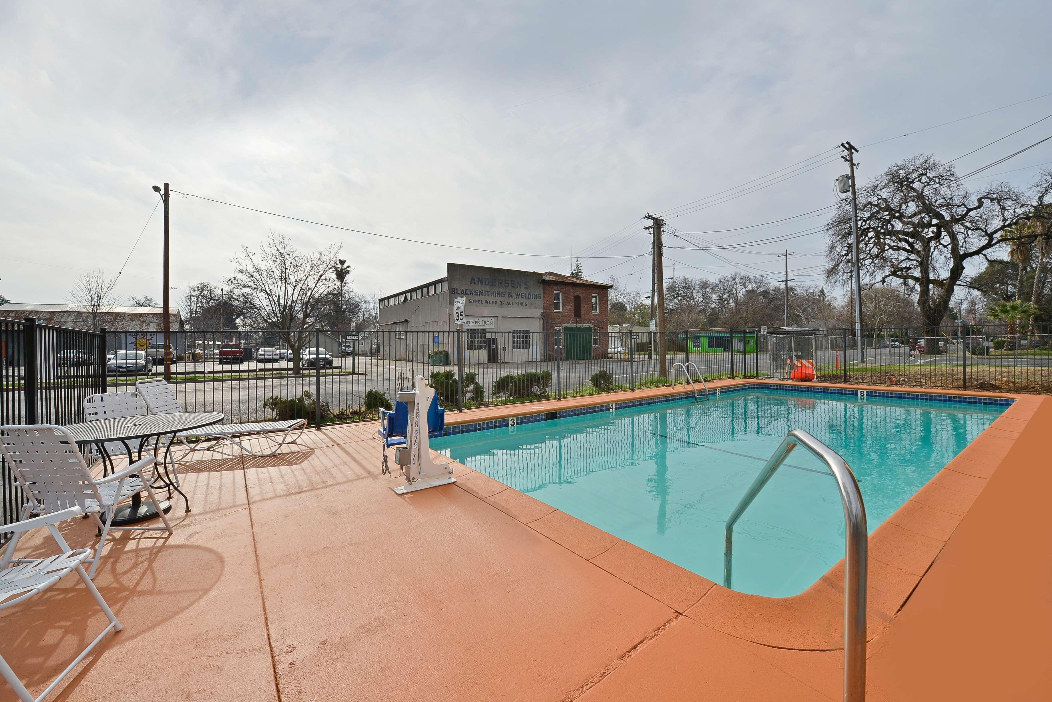 Americas Best Value Inn - Chico Exteriér fotografie
