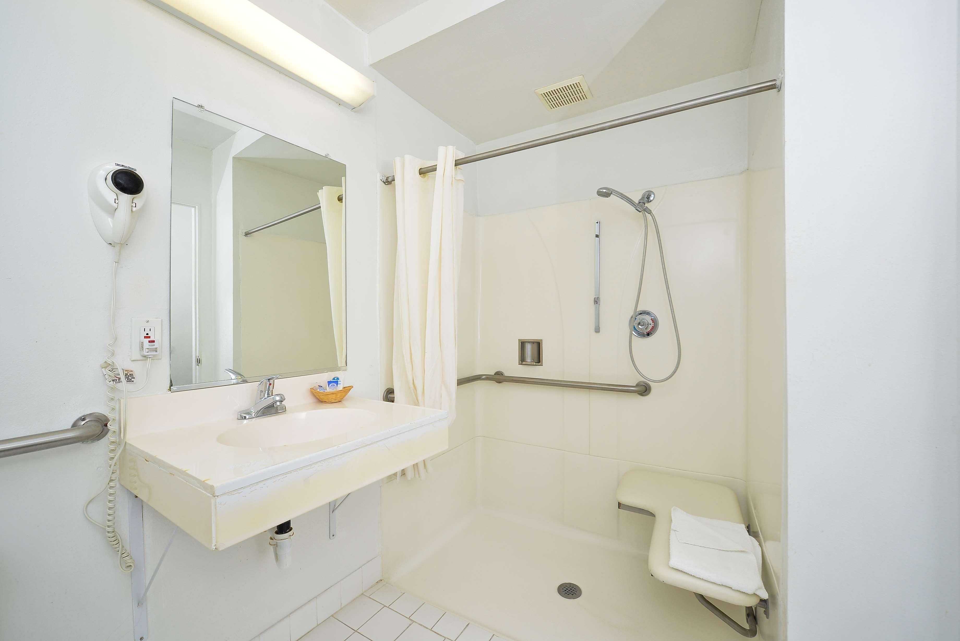 Americas Best Value Inn - Chico Pokoj fotografie
