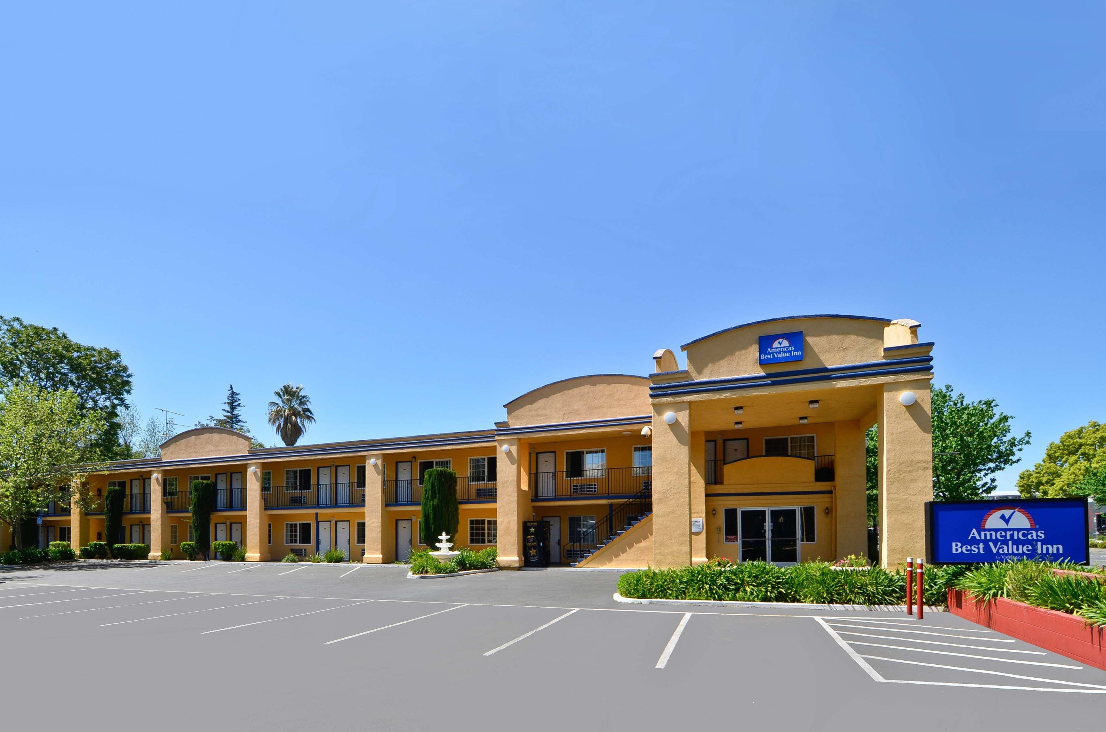 Americas Best Value Inn - Chico Exteriér fotografie