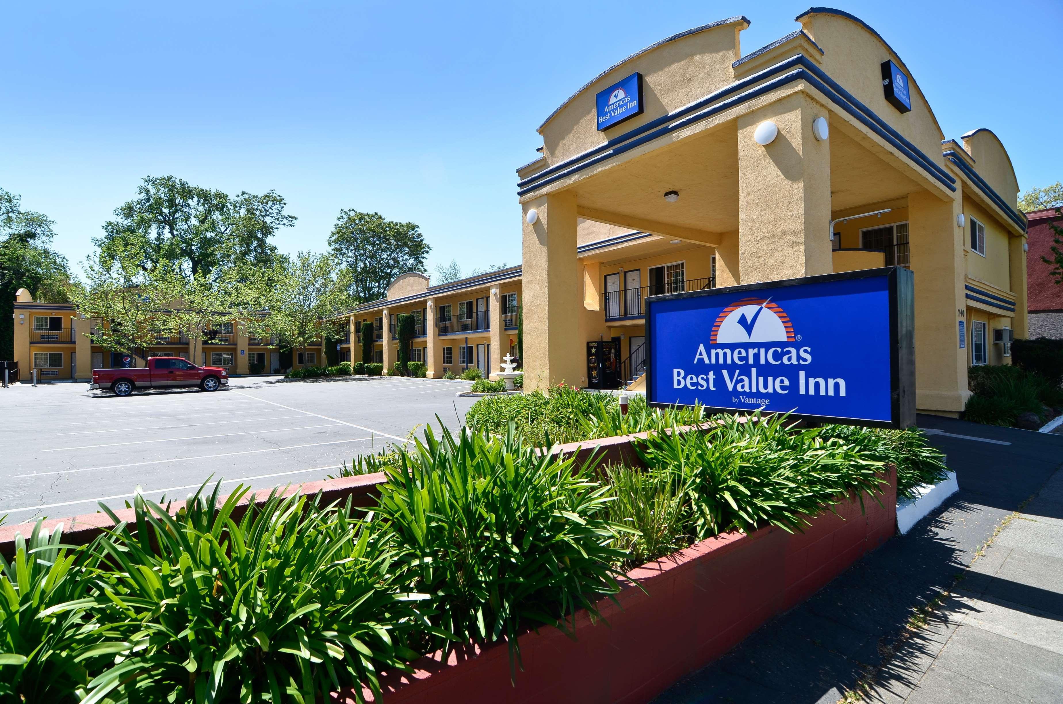 Americas Best Value Inn - Chico Exteriér fotografie