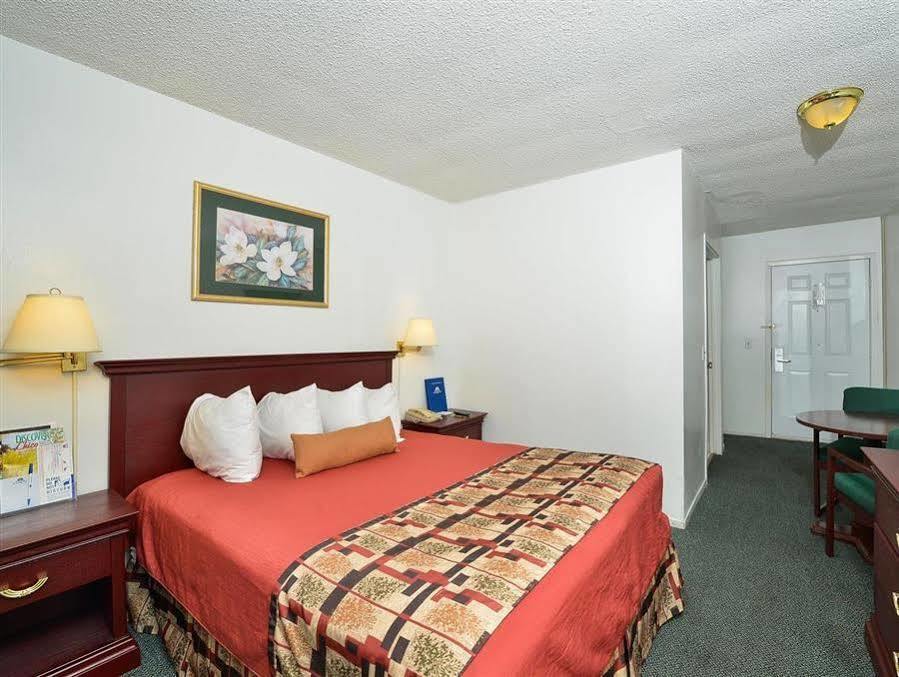 Americas Best Value Inn - Chico Exteriér fotografie
